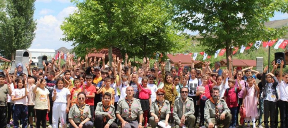 Ankara Kalecik Belediyesi ve Ankara İzcileri Derneği birlikte Doğa İçin Daima Hazır etkinliği düzenledi
