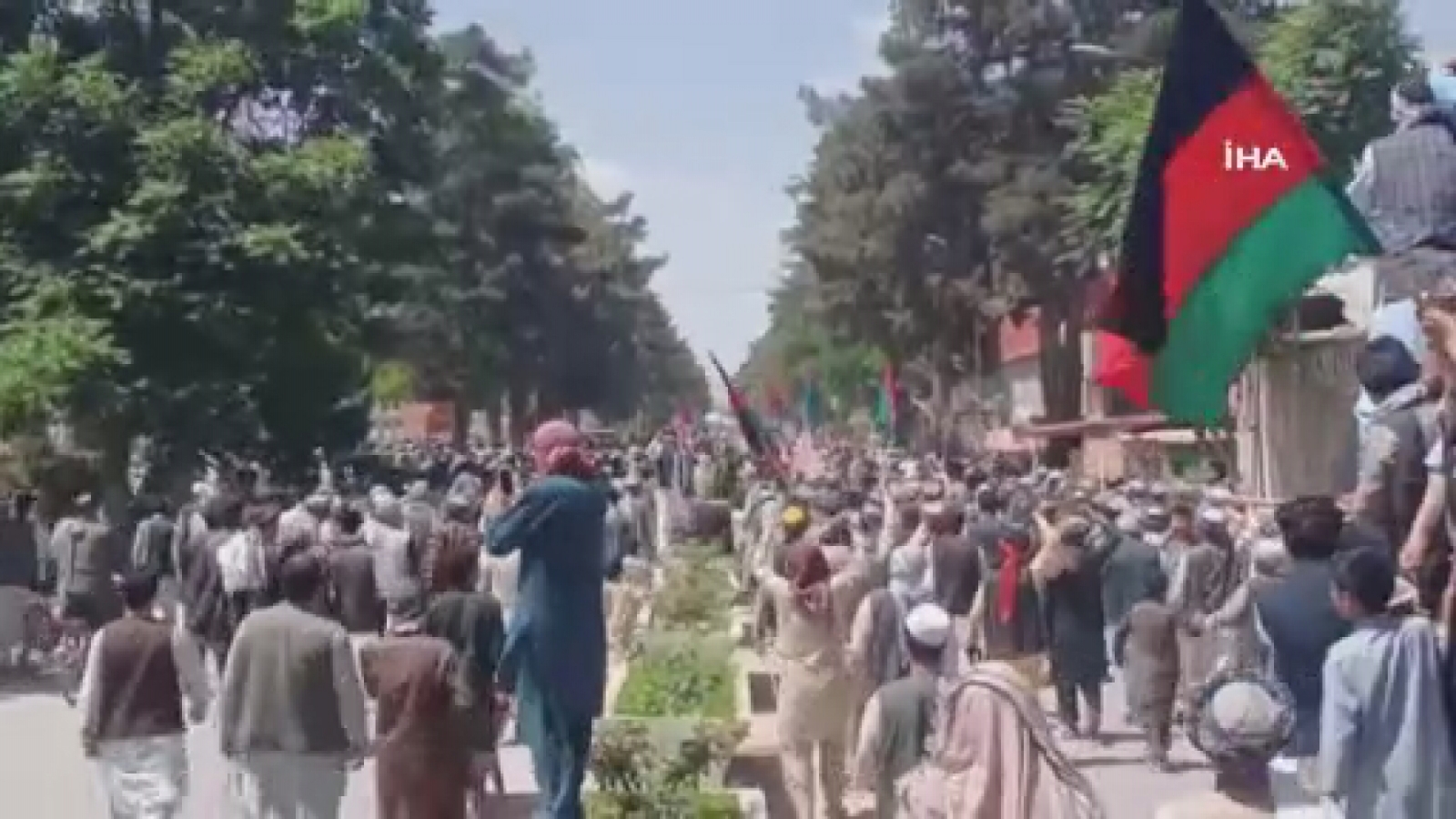 Afganistan’da merkezi hükümet ile Faryab halkı arasında vali krizi