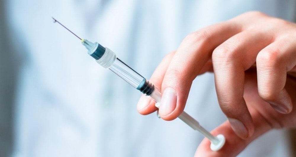 Almanya’da aile hekimleri Covid-19 aşısı yapmaya başladı