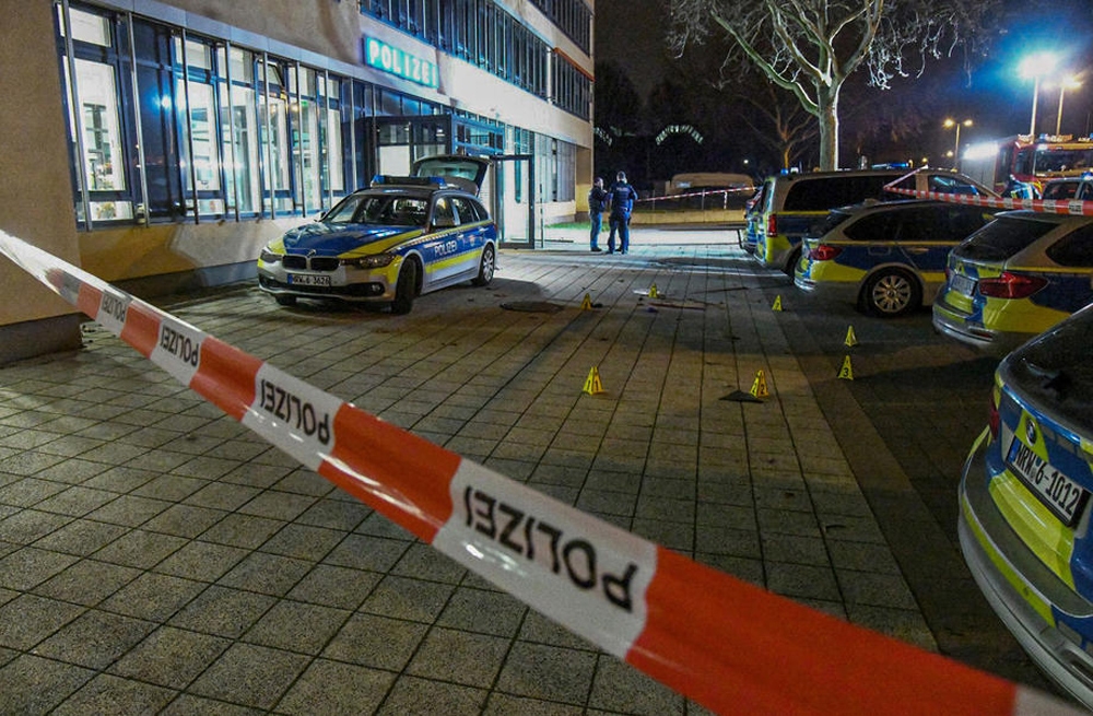 Almanya’da bıçakla polise saldırmaya çalışan Türk öldürüldü
