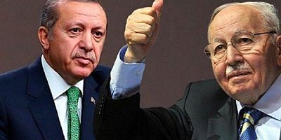 Erdoğan'la Erbakan yine omuz omuza