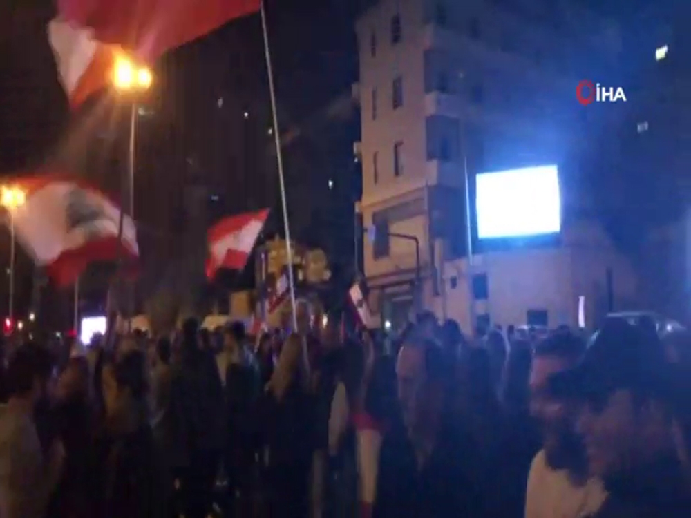 Haririye Yakınlığı İle Bilinen Başbakan Adayı Hatib Protesto Edildi