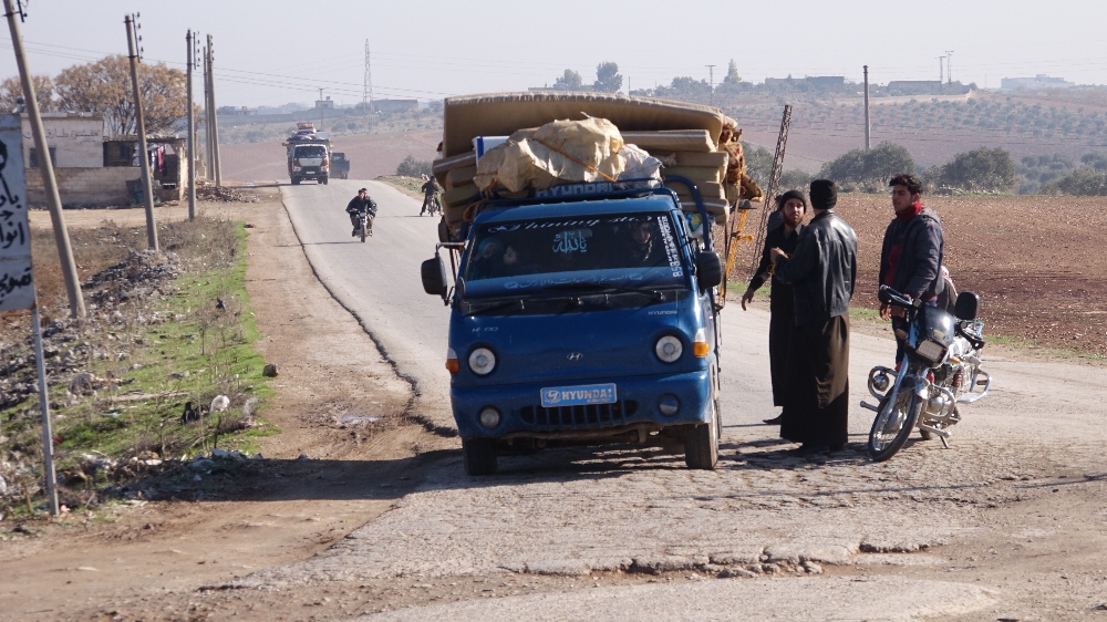 İdlibden Kaçan Sivillerin Hayatta Kalma Çabası