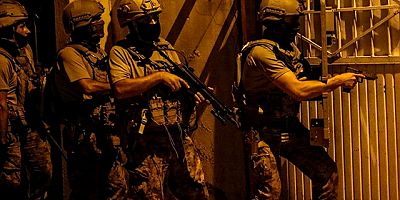 İki ilde terör operasyonu: HDP il sözcüsü ve ilçe başkanları da gözaltında