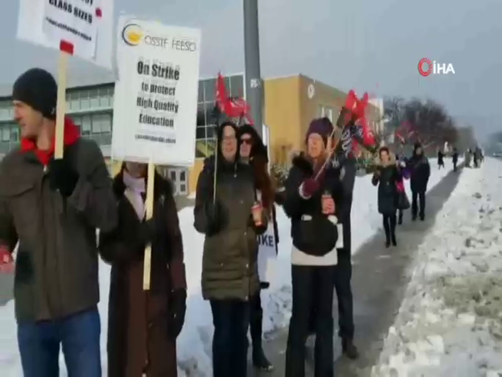 Kanadada Öğretmenlerden 1 Günlük Grev