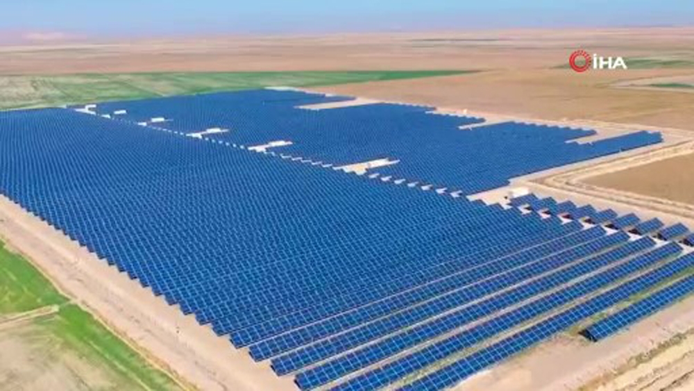 ’Made in Türkiye’ damgalı güneş panelleri üretim bandından iniyor
