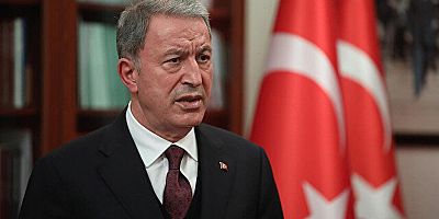 Milli Savunma Bakanı Hulusi Akar koronavirüse yakalandı