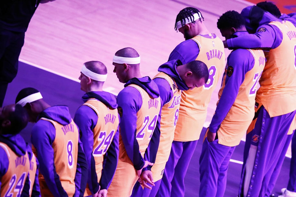 Staples Center’da ’Kobe Bryant’ anıldı