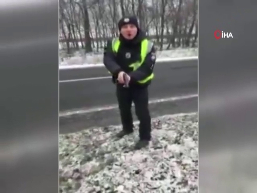Ukrayna Polisi Türk Tır Şoförüne Silah Çekti