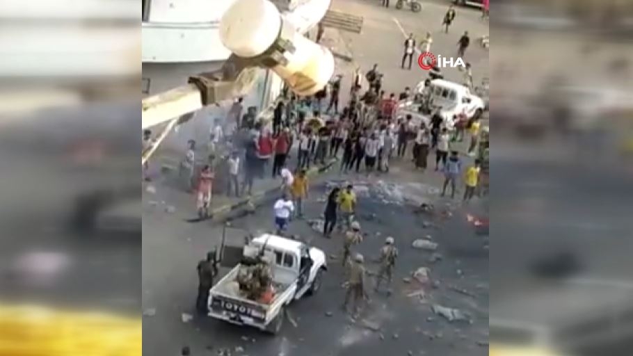 Yemen’de BAE destekli GGK güçleri göstericilere saldırdı