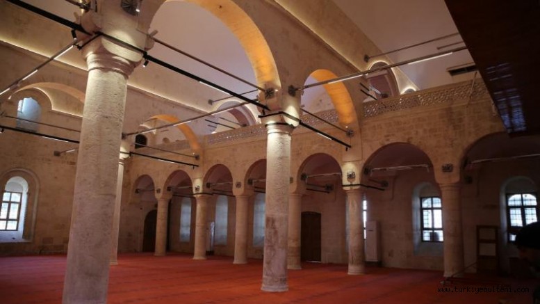 3 tarihi cami yeniden ibadete açılıyor