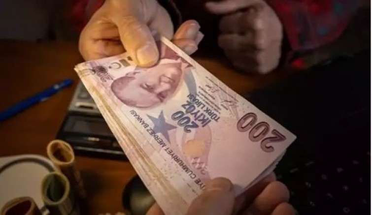AK Partili vekillerden asgari ücrete 'çifte zam' önerisi