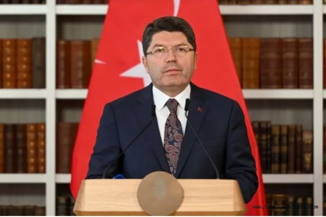 Bakan Tunç'tan Özel'e Gürlek cevabı:Siyaseten iflas ettiğinin göstergesi