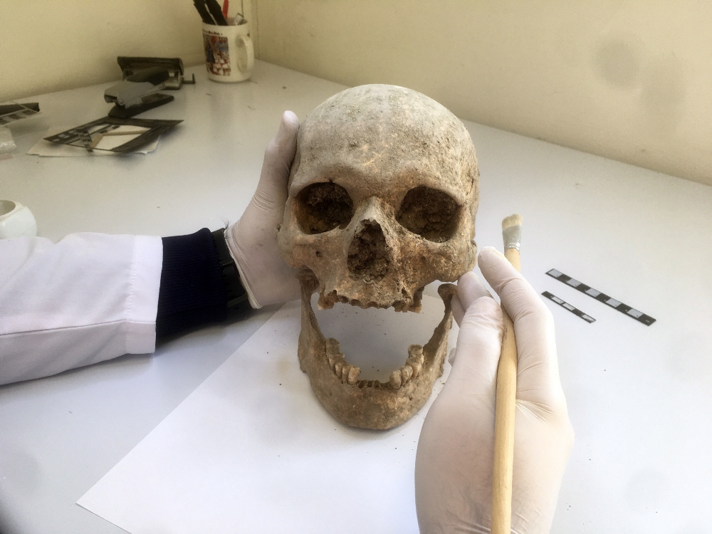 Bathonea kazılarında Afrikalı olduğu düşünülen bir insan iskeletine ulaşıldı