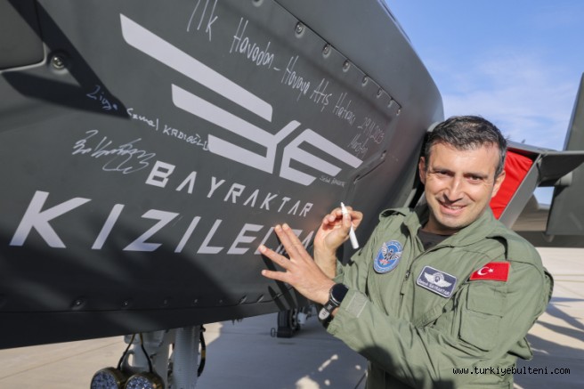 Bayraktar KIZILELMA'dan dünyada bir ilk