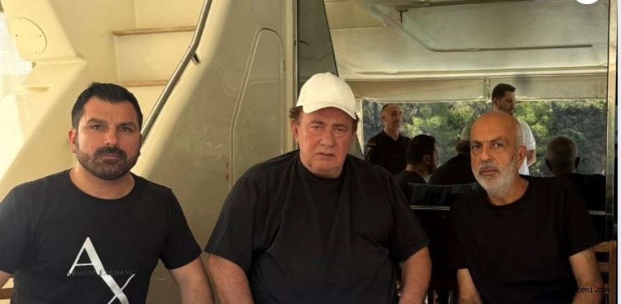 Bora Toprak ve Mehmet Batural, Alaattin Çakıcı’yı ziyaret etti