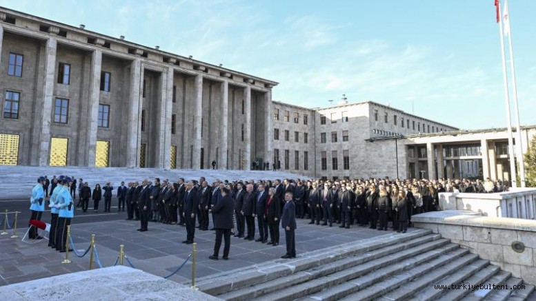Büyük Önder Atatürk TBMM'de düzenlenen törenle anıldı