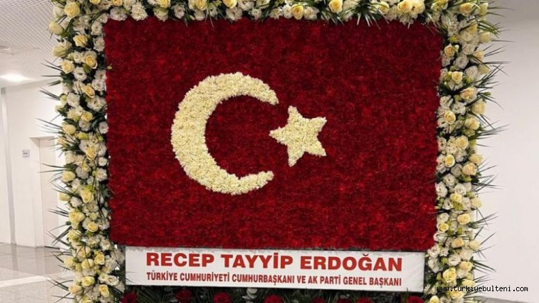 Cumhurbaşkanı Erdoğan'dan MHP Lideri Bahçeli'ye kutlama çiçeği