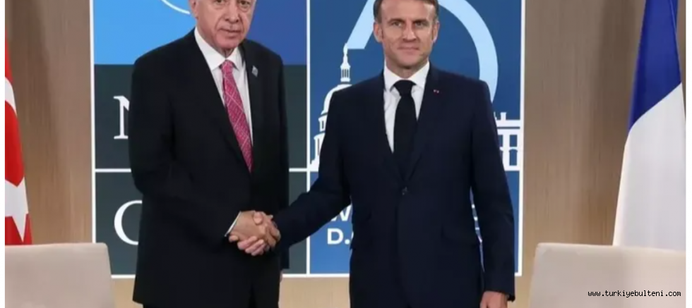 Cumhurbaşkanı Erdoğan, Macron ile telefonda görüştü