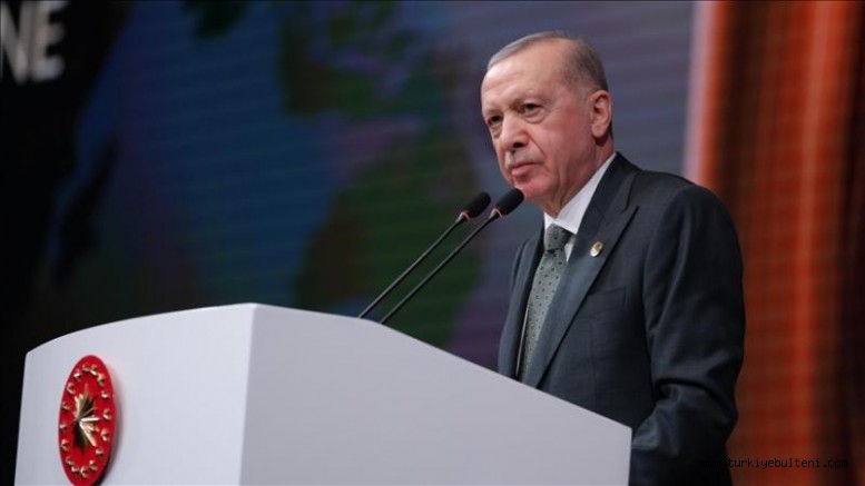 Erdoğan: Özel, Brüksel'de laf üretirken biz Anadolu'da eser üretiyoruz
