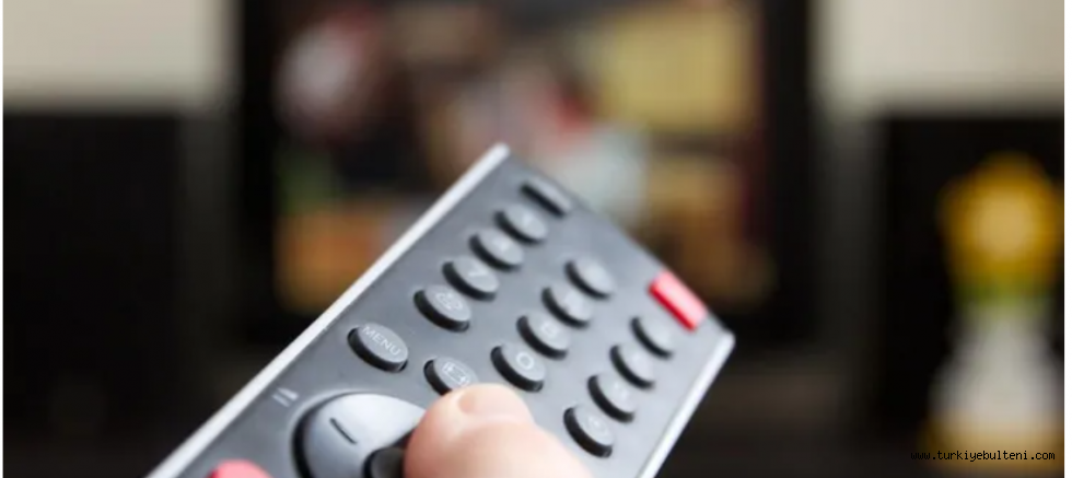 Evliler, bekarlara göre daha çok televizyon izliyor