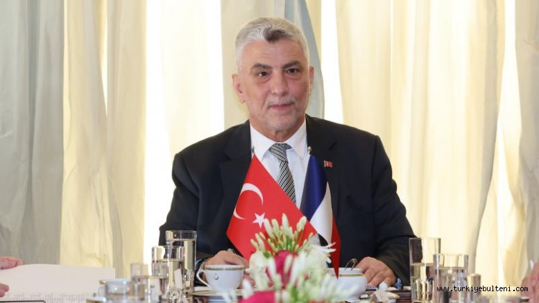 Fransa ile dış ticaret hacminin 30 milyar dolara ulaşmasını hedefliyoruz