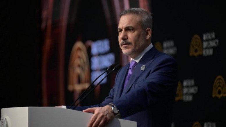 Hakan Fidan’ın “İslam karşıtı ittifak” açıklaması Yunan basınında geniş yankı buldu