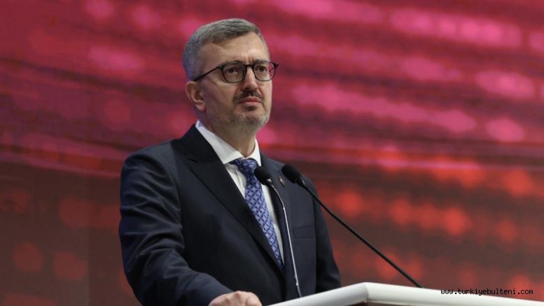 İletişim Başkanı Burhanettin Duran'dan Özgür Özel'e tepki