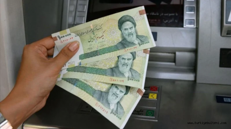İran ekonomisinin çöküşü: İran parası değerini kaybetti