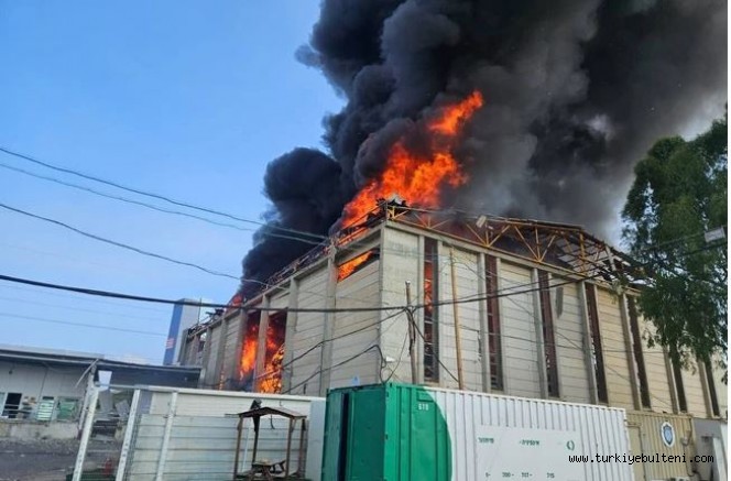 İran füzeleri İsrail’in kalbine indi!