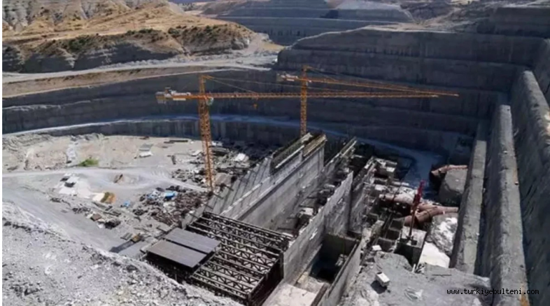 Kamu yatırımlarına bu yıl için 1,9 trilyon liralık ödenek ayrıldı