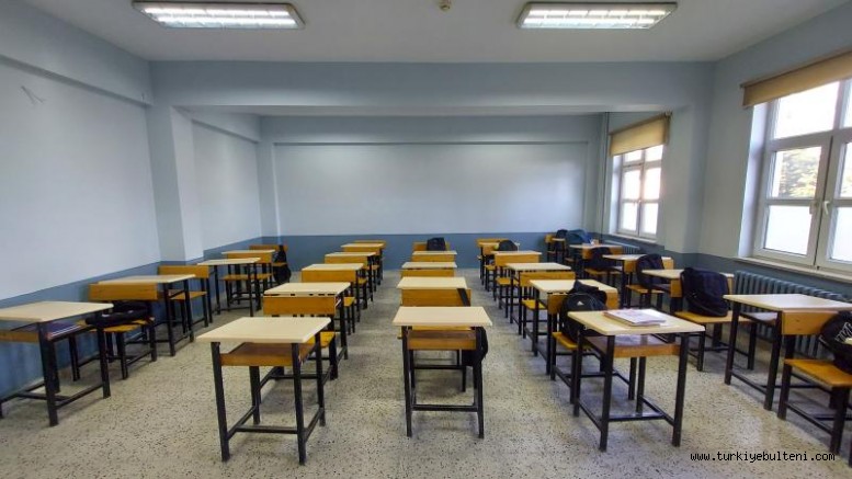 LGS hazırlıkları nedeniyle cuma günü okullar tatil edildi