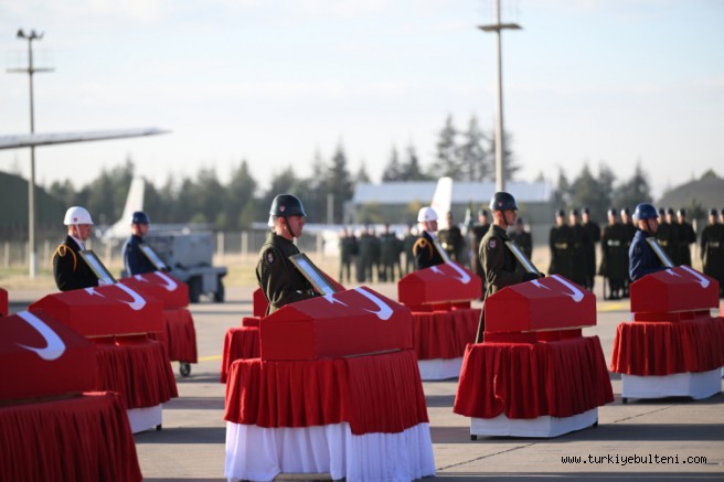 Şehitlerimize son görev