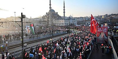 1 Ocak'ta İstanbul'dan dünyaya 