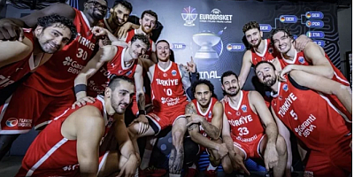 12 Dev Adam, güç sıralamasında yine ilk sırada