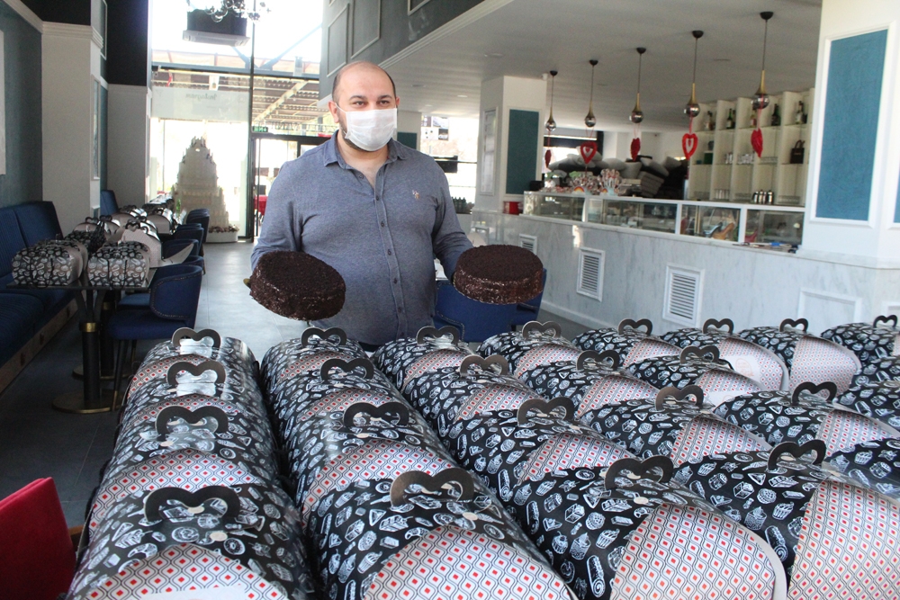 130 kutu pasta virüsle mücadele yapılan 3 hastaneye götürüldü