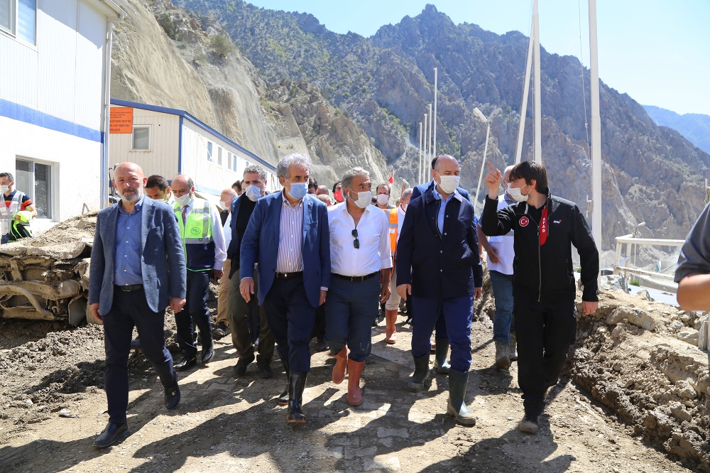 “15 dakikada 175 kilogramlık bir yağmur”