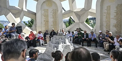 15 Temmuz Şehitler Makamı'na ziyaretçi akını!