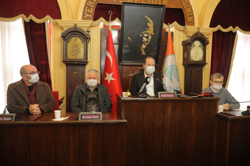 15 Temmuz’da kadeh kaldırıp şarkı söyleyen Edirne Belediye Başkanı Gürkan’a 2 yıl hapis istemi