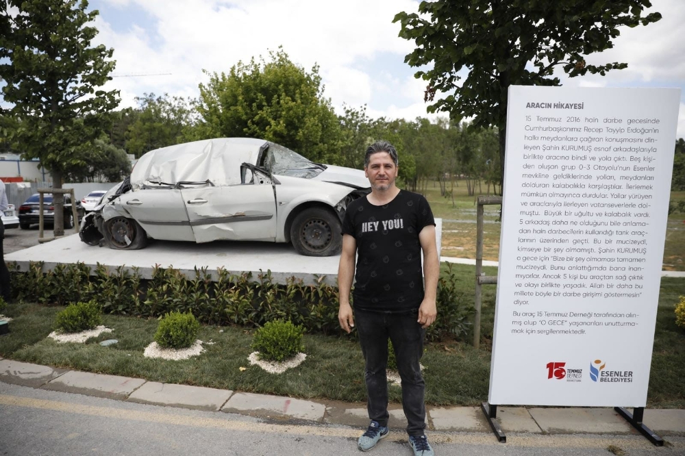 15 Temmuz’da tankın ezdiği otomobil Esenler’de sergileniyor