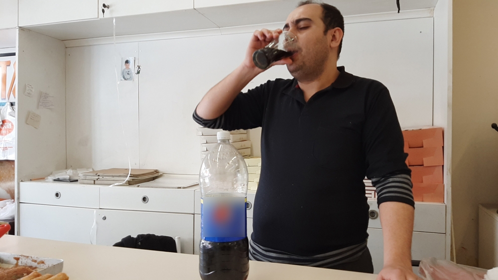 15 yıldır günde 5 litre kola içiyor