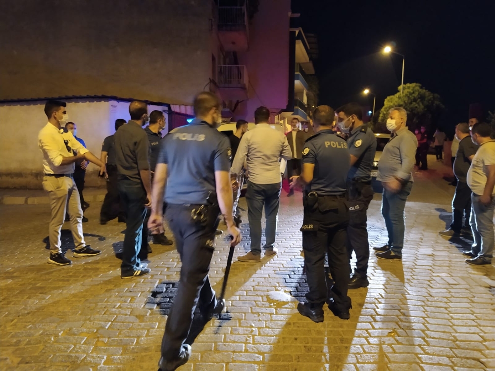 2 grup arasında çıkan kavga, mahalleyi karıştırdı