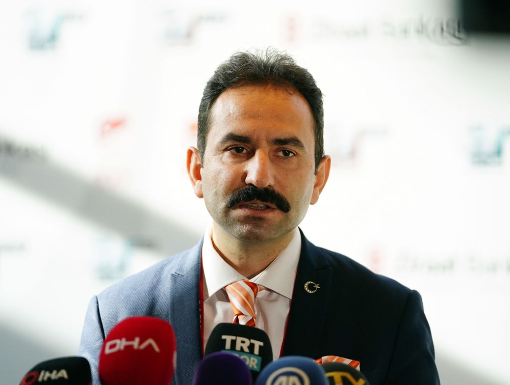 2008Deki Kupanın Yanına Bir Kupa Daha Koymak İstiyoruz