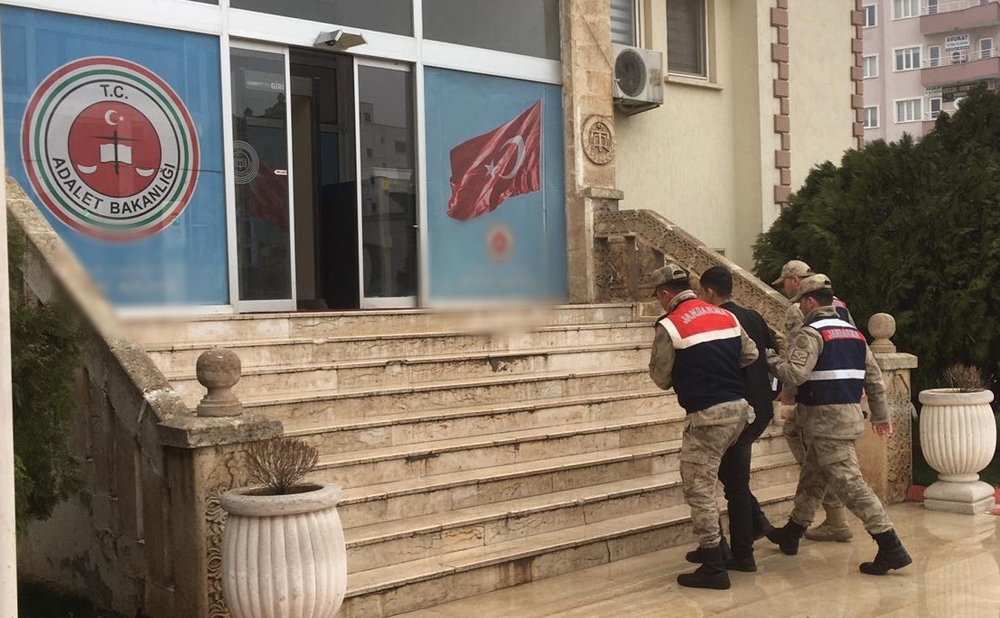 2016’dan beri aranan FETÖ terör örgütü üyesi jandarmadan kaçamadı