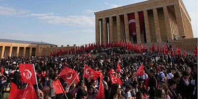 23 Nisan coşkuyla kutlanıyor