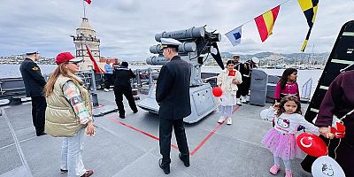 23 Nisan’da askeri gemiler ziyarete açıldı