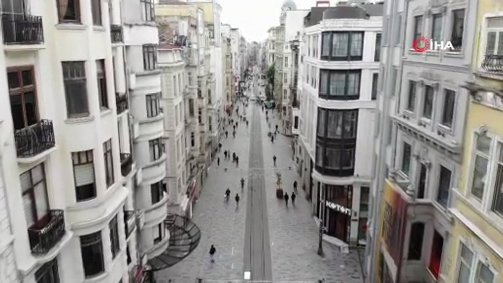 3 metre kuralı sonrası İstiklal Caddesi’ndeki son durum havadan görüntülendi