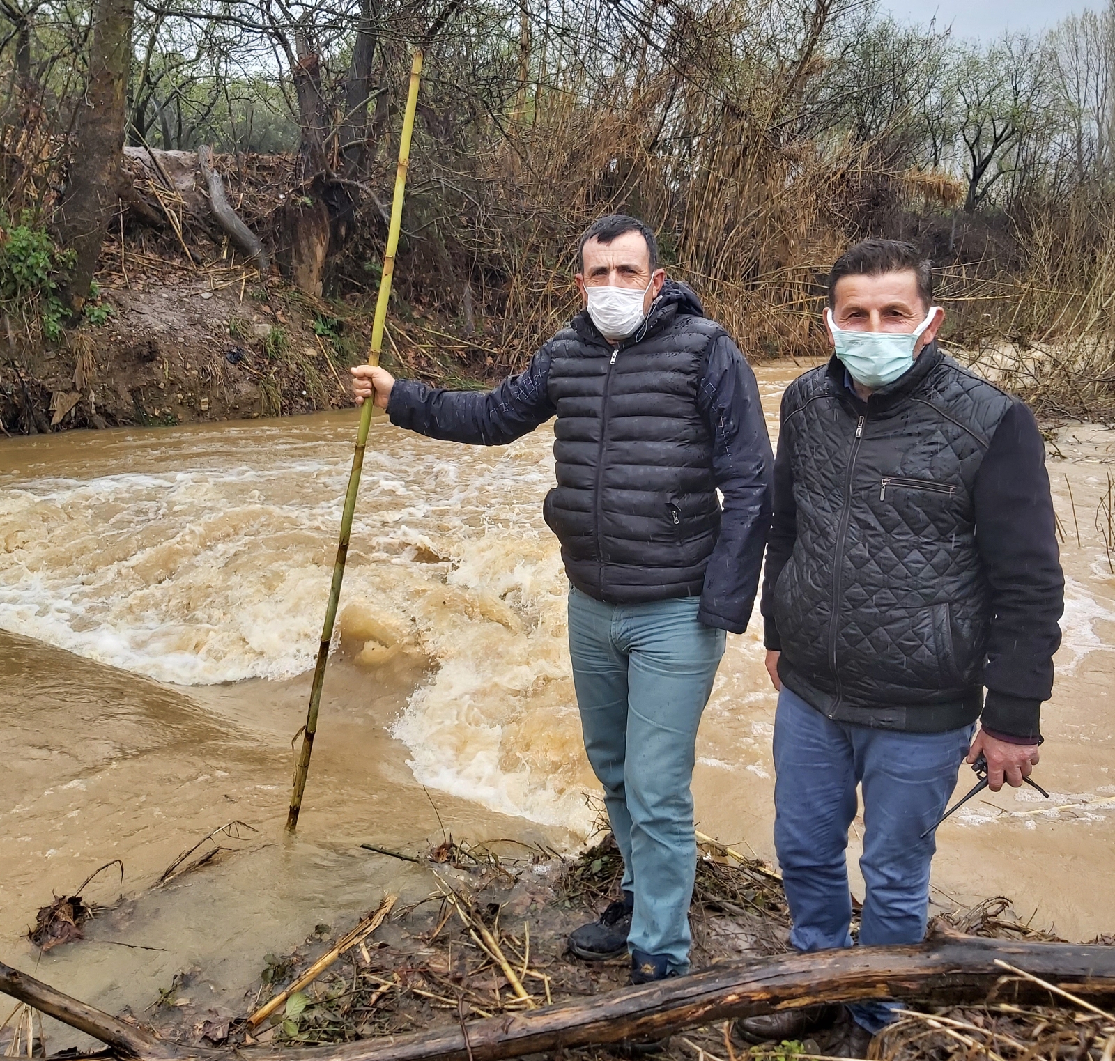 3 yıldır akmayan dere taştı