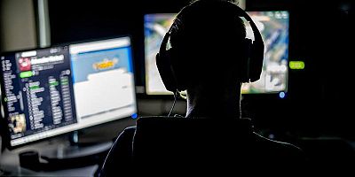 379 FETÖ iltisaklı sosyal medya hesabına erişim engeli getirildi