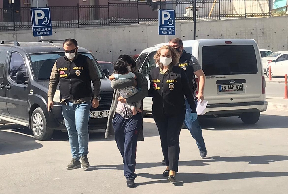 4 Çocuklu kadından bıçaklı cinayet